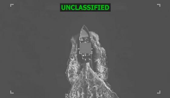 امریکا کا مزید 3 مشتبہ منشیات بردار کشتیوں پر حملہ، 8 افراد ہلاک