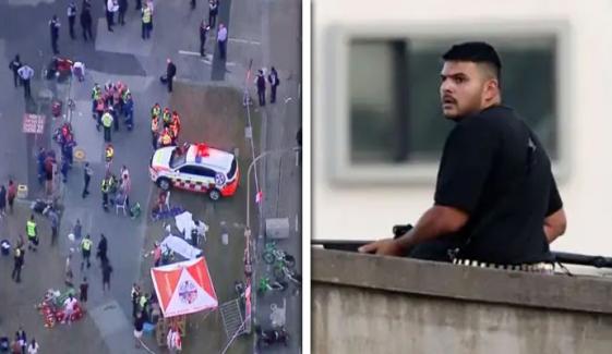 بونڈی حملے کا زخمی حملہ آور کومے سے باہر آگیا: آسٹریلوی میڈیا