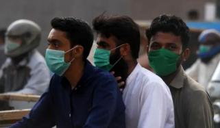 کراچی میں پھیلتے انفلوئنزا H3N2 کی علامات کیا ہیں اور یہ کیسے پھیلتا ہے؟