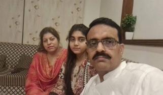 لاہور: اہلیہ اور بیٹی کے قتل کے الزام میں گرفتار ڈی ایس پی معطل