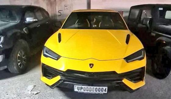 آن لائن بیٹنگ و جوئے کی ایپس چلانیوالے یوٹیوبر سے لگژری گاڑیاں برآمد