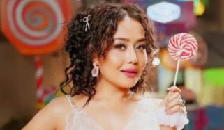 نیہا ککڑ اپنے گانے ’کینڈی شاپ‘ کی معیوب ویڈیو پر سخت تنقید کی زد میں آگئیں