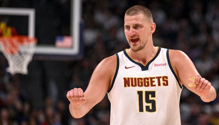 Nikola Jokić breaks NBA history for most assists by center