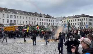 برسلز: یورپی یونین و جنوبی امریکی ممالک میں تجارتی معاہدے کیخلاف کسانوں کا مظاہرہ