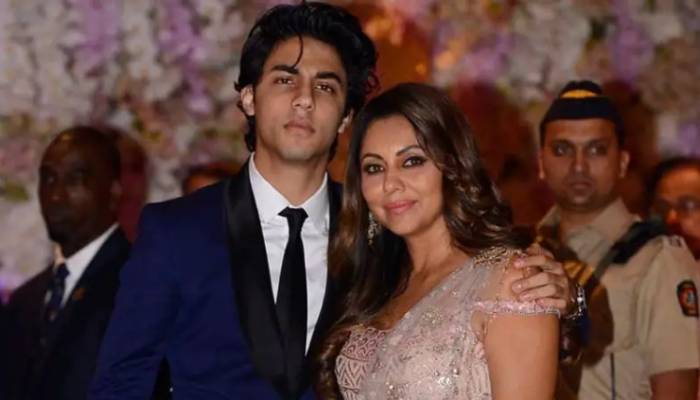 Gauri Khan reacts as Aryan Khan dedicates prestigious accolade to her