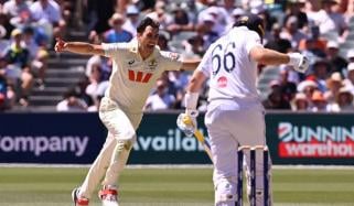 ایڈیلیڈ ٹیسٹ پر آسٹریلیا کی گرفت مضبوط ہوگئی