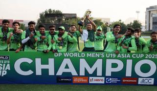 انڈر 19 ایشیاکپ فائنل: بھارت کو شکست دینے پر کے پی اور سندھ کے گورنرز کی قومی ٹیم کو مبارکباد