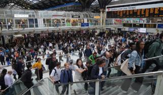  سی سی ٹی وی کی تنصیب کے باوجود لندن انڈر گراونڈ میں خواتین غیر محفوظ