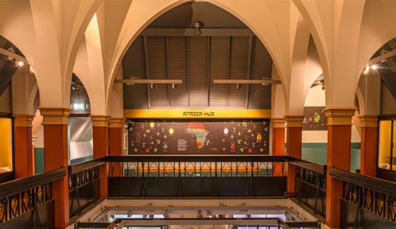 مانچسٹر میوزیم افریقی مجموعے کی پوشیدہ تاریخیں سامنے لانے کیلئے عوام سے مدد کا خواہاں