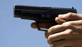 خیرپور: کار پر فائرنگ سے ماں اور بچی جاں بحق، شوہر زخمی