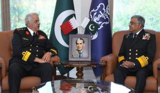 رائل بحرین نیول فورس کے کمانڈر ریئر ایڈمرل احمد محمد ابراہیم کا نیول ہیڈکوارٹر کا دورہ