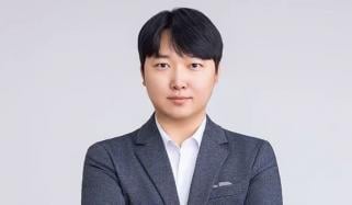 خدا کے وجود کو ریاضی کے ذریعے ثابت کیا جا سکتا ہے: دنیا کے ذہین ترین شخص کا دعویٰ