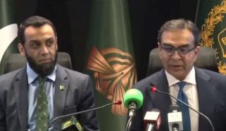 ’پی آئی اے نجکاری سے حکومت کو 10 ارب نہیں 55 ارب روپے حاصل ہوں گے‘