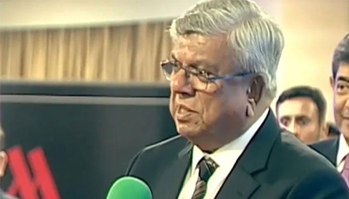 قومی ایئر لائن پہلے ہی 100 فیصد خریدنے میں دلچسپی تھی، عارف حبیب