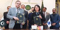 پاکستان اور ایشیائی بینک کے درمیان 730 ملین ڈالر کے منصوبوں پر دستخط