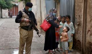بلوچستان میں بچوں کو پولیو سے بچاؤ کے قطرے پلانے سے انکار کرنے والے والدین کی تعداد سامنے آگئی