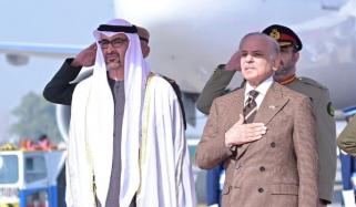 متحدہ عرب امارات کے صدر شیخ محمد بن زاید النہیان پاکستان پہنچ گئے