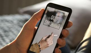 موبائل فون تمباکو نوشی چھوڑنے میں کیسے مددگار ثابت ہوسکتا ہے؟ 