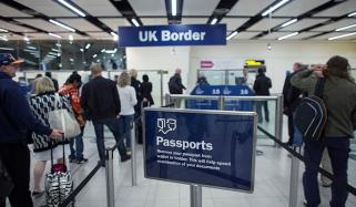 ورک ویزا پر برطانیہ آنے والے 13ہزار افراد کی سیاسی پناہ کیلئے درخواستیں