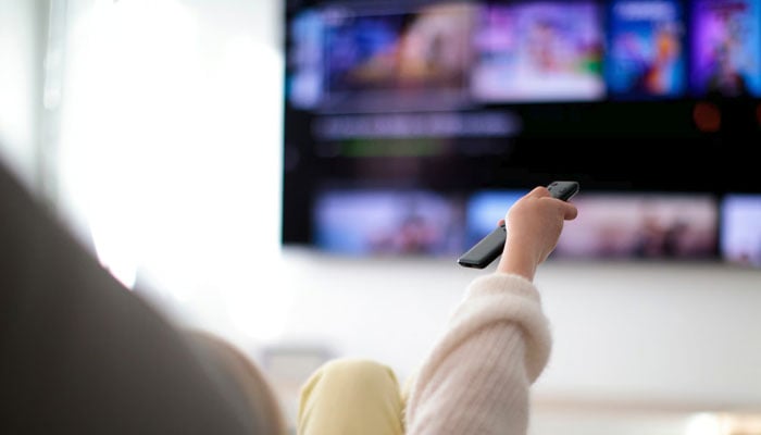 گھر سے کم باہر نکلنے کے جسم پر کیا اثرات ہوتے ہیں؟