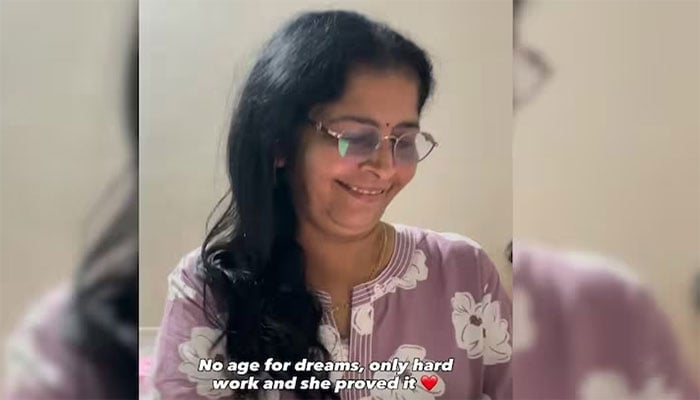 52 سالہ خاتون کی یوٹیوب سے  پہلی کمائی، جذباتی ویڈیو وائرل