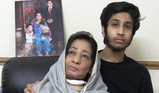 ڈاکٹرعمران فاروق کی اہلیہ شمائلہ فاروق کی میت کراچی پہنچا دی گئی