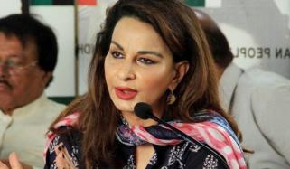 سپہ سالاروں پر کیچڑا اچھالنے کی سیاست کی مذمت کرتے ہیں: شیری رحمان