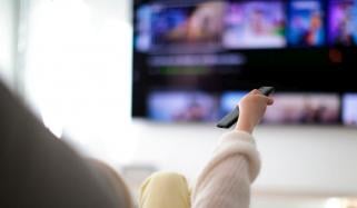 گھر سے کم باہر نہ نکلنے کے جسم پر کیا اثرات ہوتے ہیں؟