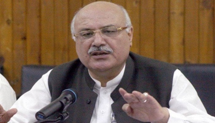 میاں افتخار حسین(فائل فوٹو)۔