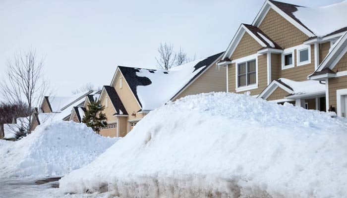 Blizzard hits Minnesota: Heavy snow accompanied by strong winds loom