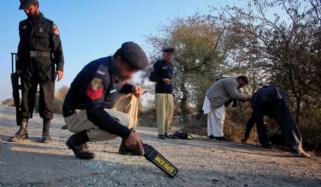 کرک، پولیس کارروائی میں 8  دہشت گردوں ہلاک