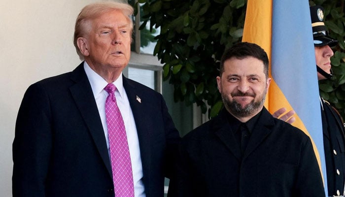 زیلنسکی امریکی صدر سے ملاقات کیلئے فلوریڈا پہنچ گئے