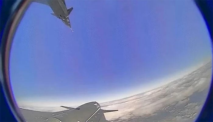 ترکیہ کے بغیر پائلٹ جنگی طیارے کی کامیاب فارمیشن پرواز