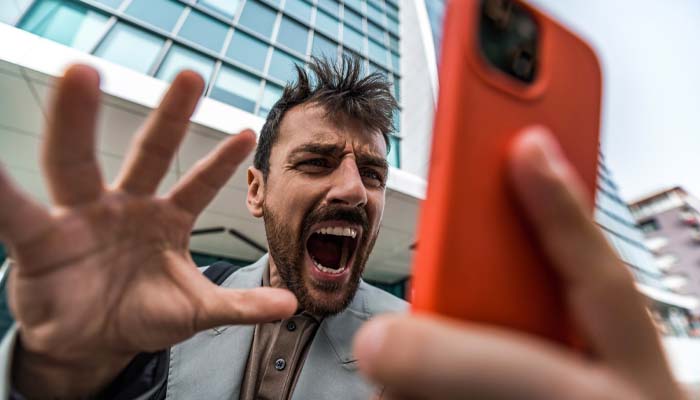 How to avoid doomscrolling in 2026: Top apps for digital detox