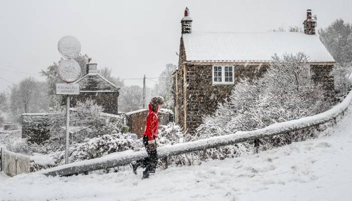 UK set for icy start to New Year 2026 with yellow snow alert