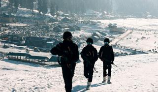 بی ایس ایف کی سیاہ وردی، بھارتی اہلکاروں کی جگ ہنسائی کا سبب بن گئی