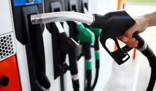 پٹرولیم مصنوعات کی قیمتوں میں بڑی کمی کردی گئی