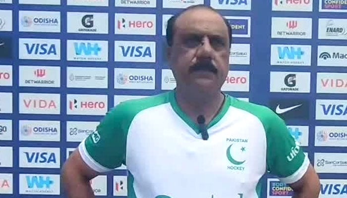 منیجر پاکستان ہاکی فیڈریشن، منیجر انجم سعید۔فوٹو: سوشل میڈیا