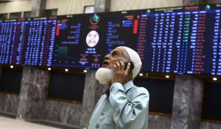 اسٹاک ایکسچینج: نئے سال کے دوسرے دن 100 انڈیکس میں 2137 پوائنٹس کا اضافہ