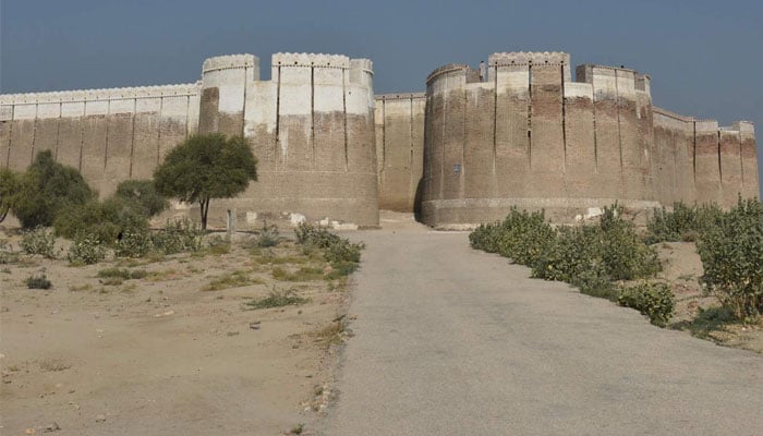 نوکوٹ قلعے میں غیر اخلاقی ویڈیو معاملہ، چوکیدار گرفتار