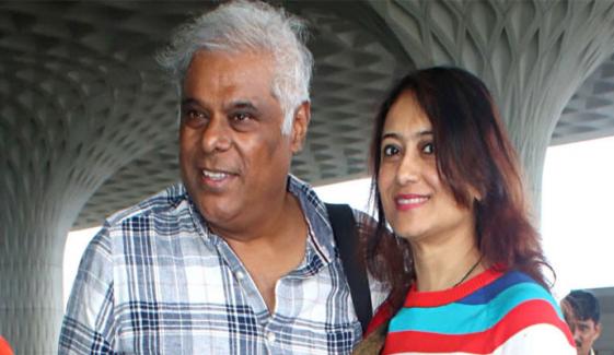 بھارتی اداکار اور اہلیہ سڑک حادثے میں زخمی