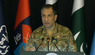 ڈی جی آئی ایس پی آر پریس کانفرنس کر رہے ہیں