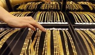 سونے کی قیمتوں کو ٹاپ گیئر لگ گیا، فی تولہ 3200 روپے مہنگا