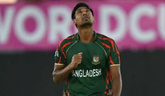 مستفیض الرحمان پی ایس ایل 11 کا حصہ بننے کیلئے تیار