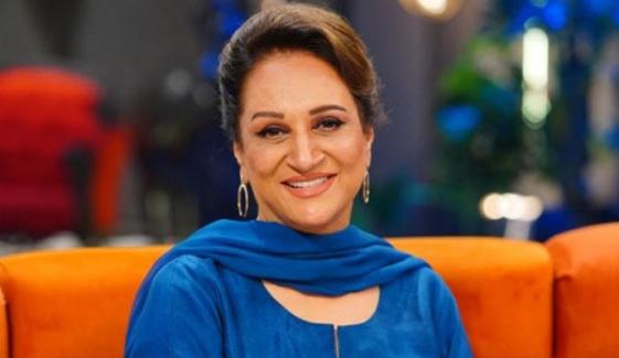 ’اب بھیکاری سوشل میڈیا پر آگئے ہیں‘، بشریٰ انصاری نے جعلی اکاؤنٹ سے خبردار کردیا