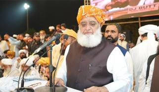 ہمیں آزماؤ نہیں، بڑی آزمائش ثابت ہوں گے، مولانا فضل الرحمان