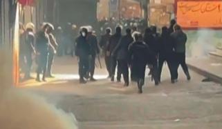 ایران: مظاہرین کی فائرنگ سے 2 سیکیورٹی اہلکار جاں بحق