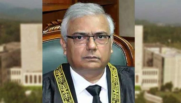 وفاقی آئینی عدالت کا پرائیویٹ اداروں کے ملازمین کو اولڈ ایج پنشن دینے کا حکم