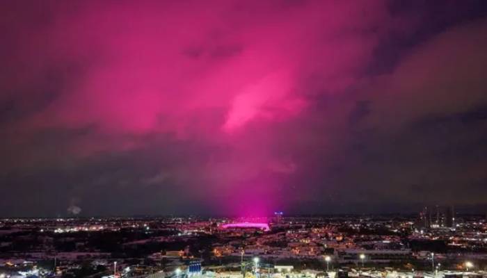 What caused unusual pink sky over Birmingham?