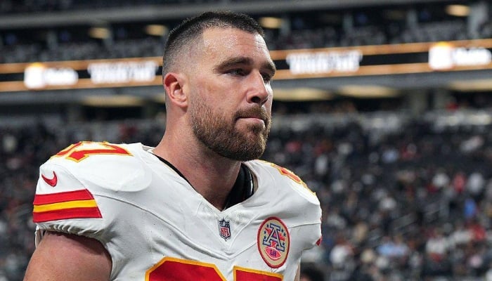 Travis Kelce in talks with networks amid NFL retirement buzz